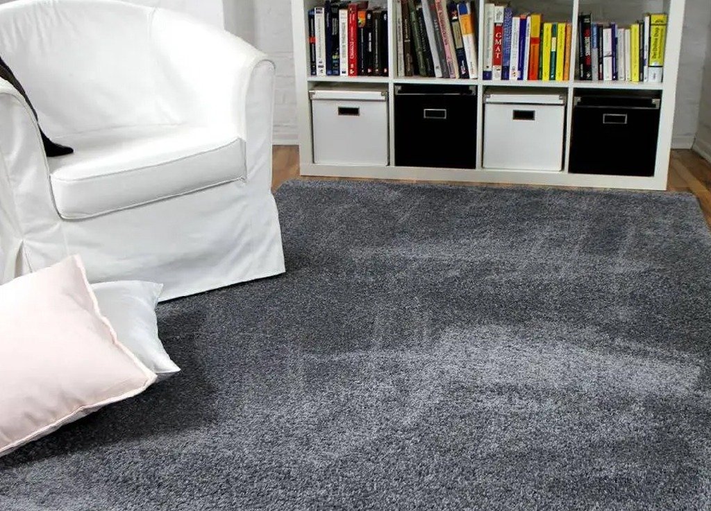 Gray Carpet shop in Dubai