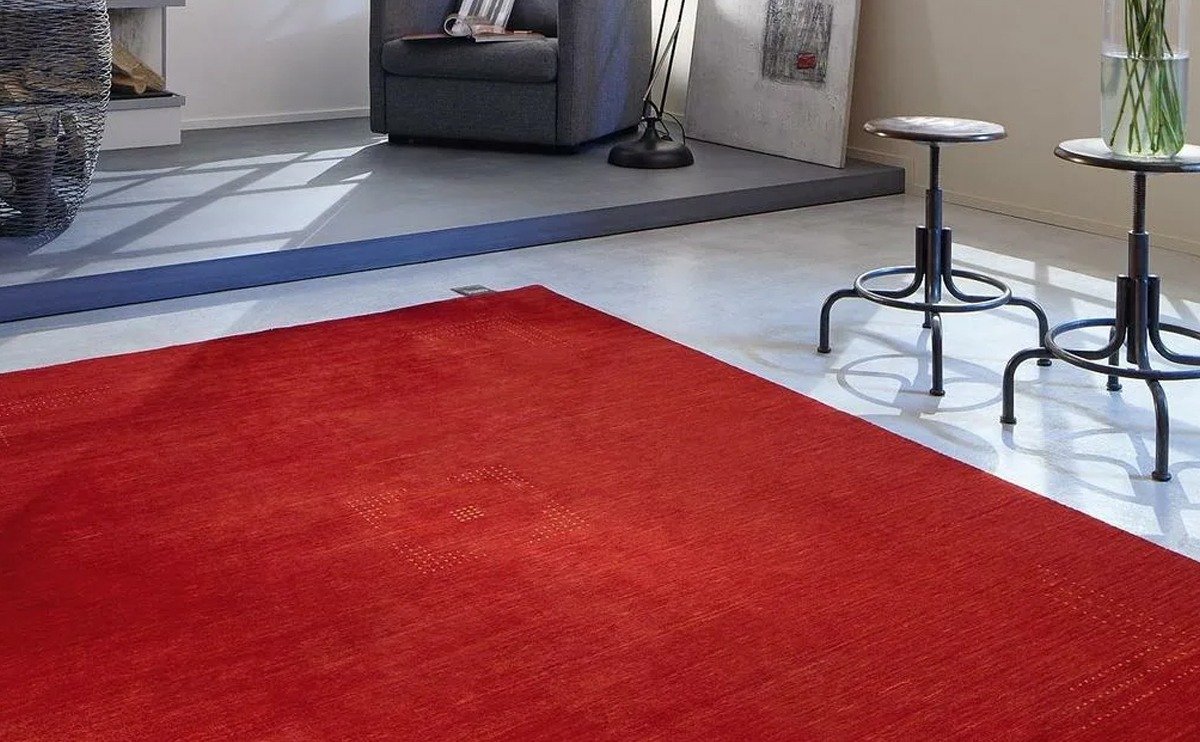 Buy Red Carpet in Dubai