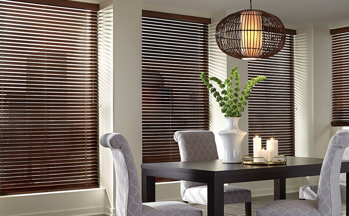 Buy Affordable Roman Blinds in Dubai